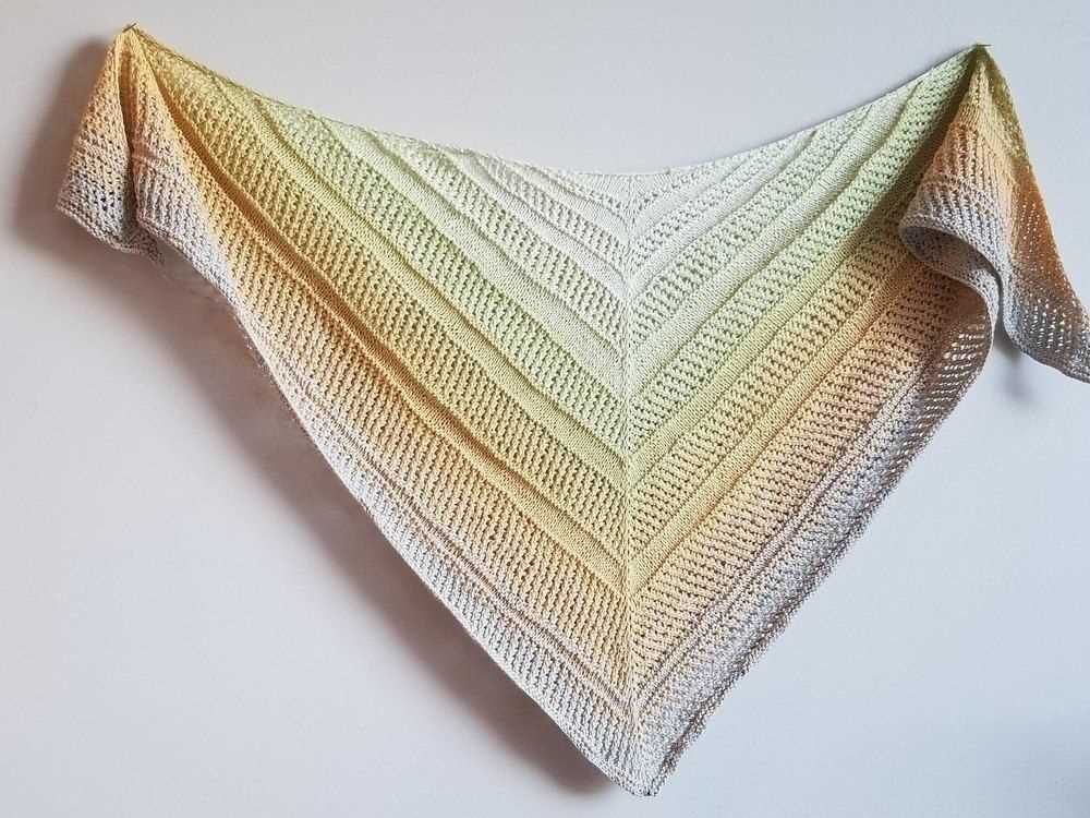 Trinity stitch prayer shawl knitting pattern