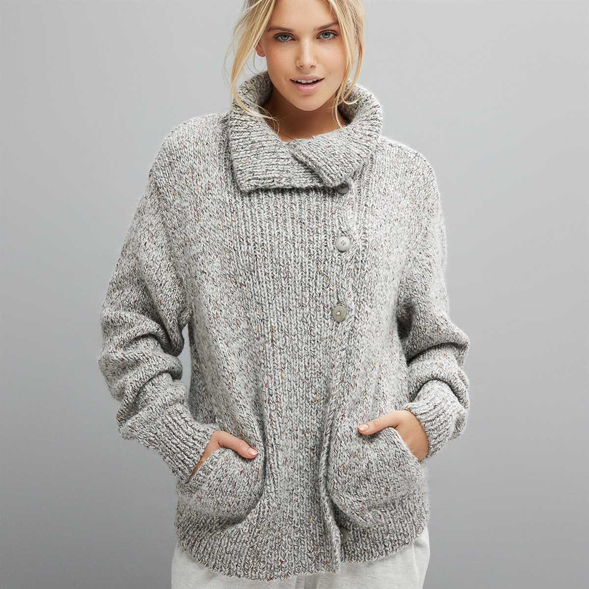 Twist front sweater knitting pattern