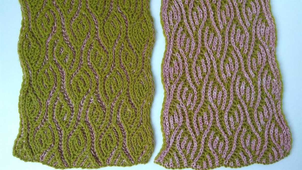 Two color knitting patterns scarf