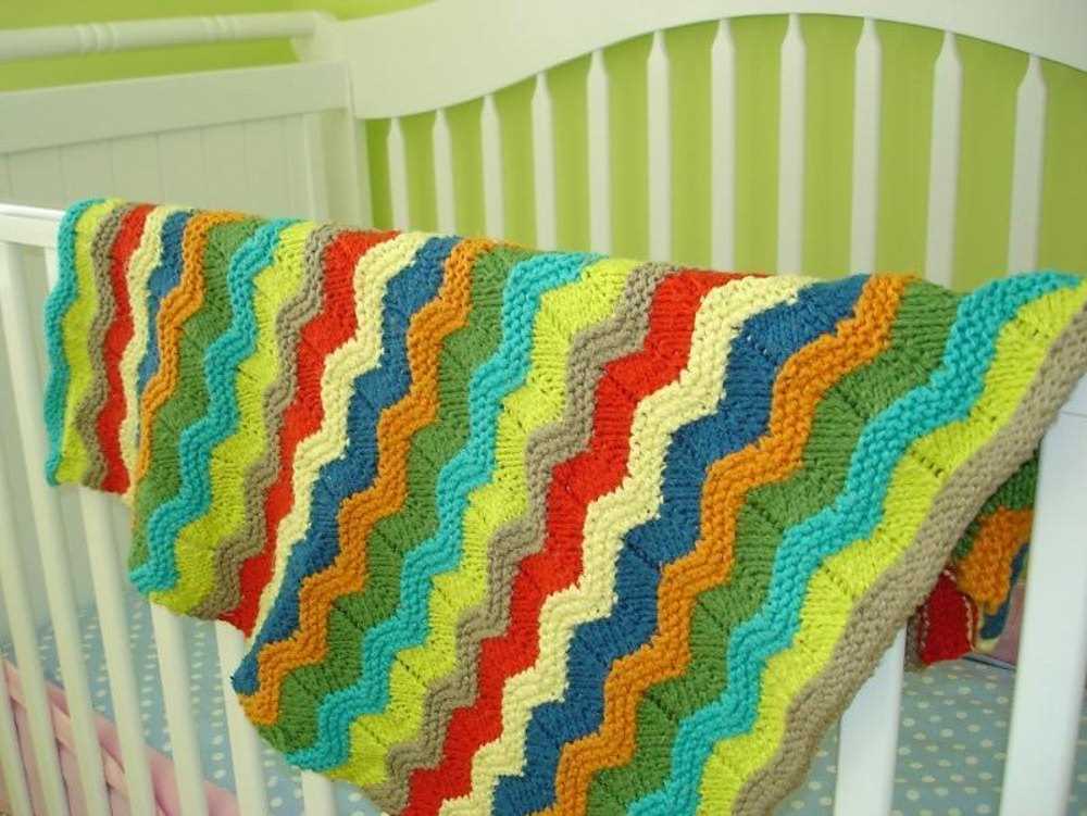 Wavy knit blanket pattern