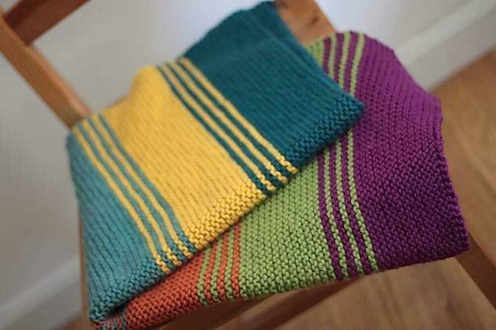 Wearable blanket knitting pattern