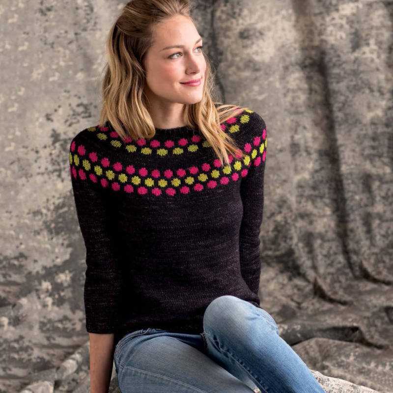 Women's pullover sweater knitting pattern
