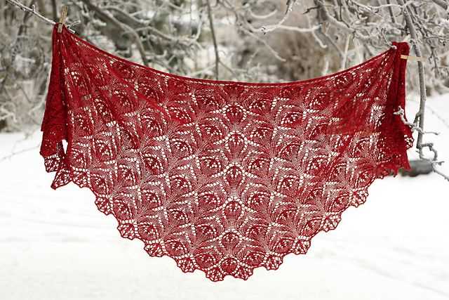 Advent shawl knitting pattern