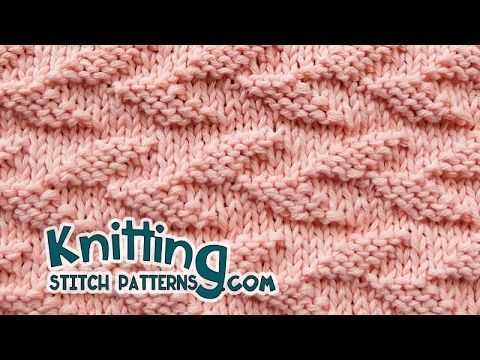 Alternating welted leaf knitting pattern