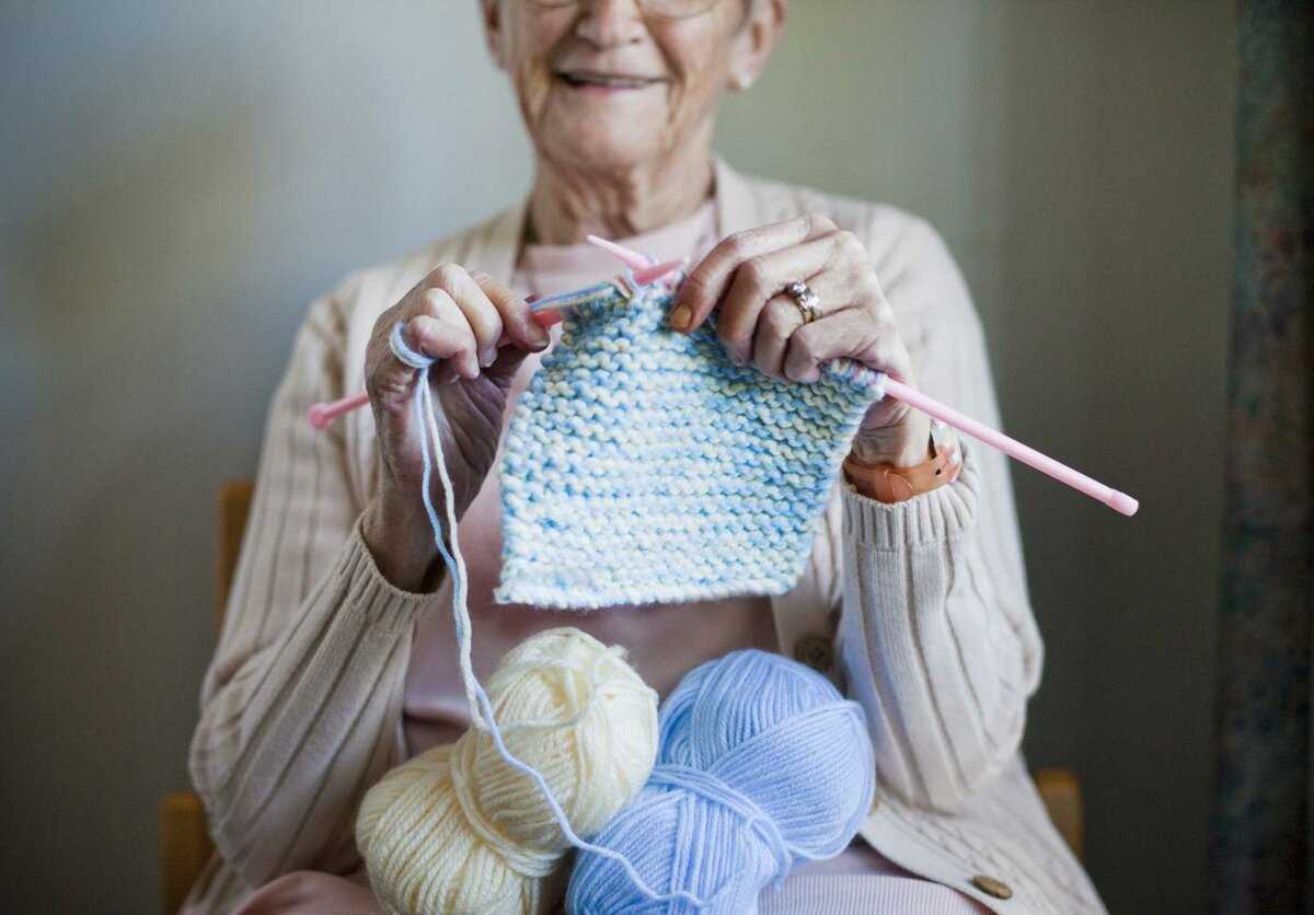 Knitting patterns for homespun yarn