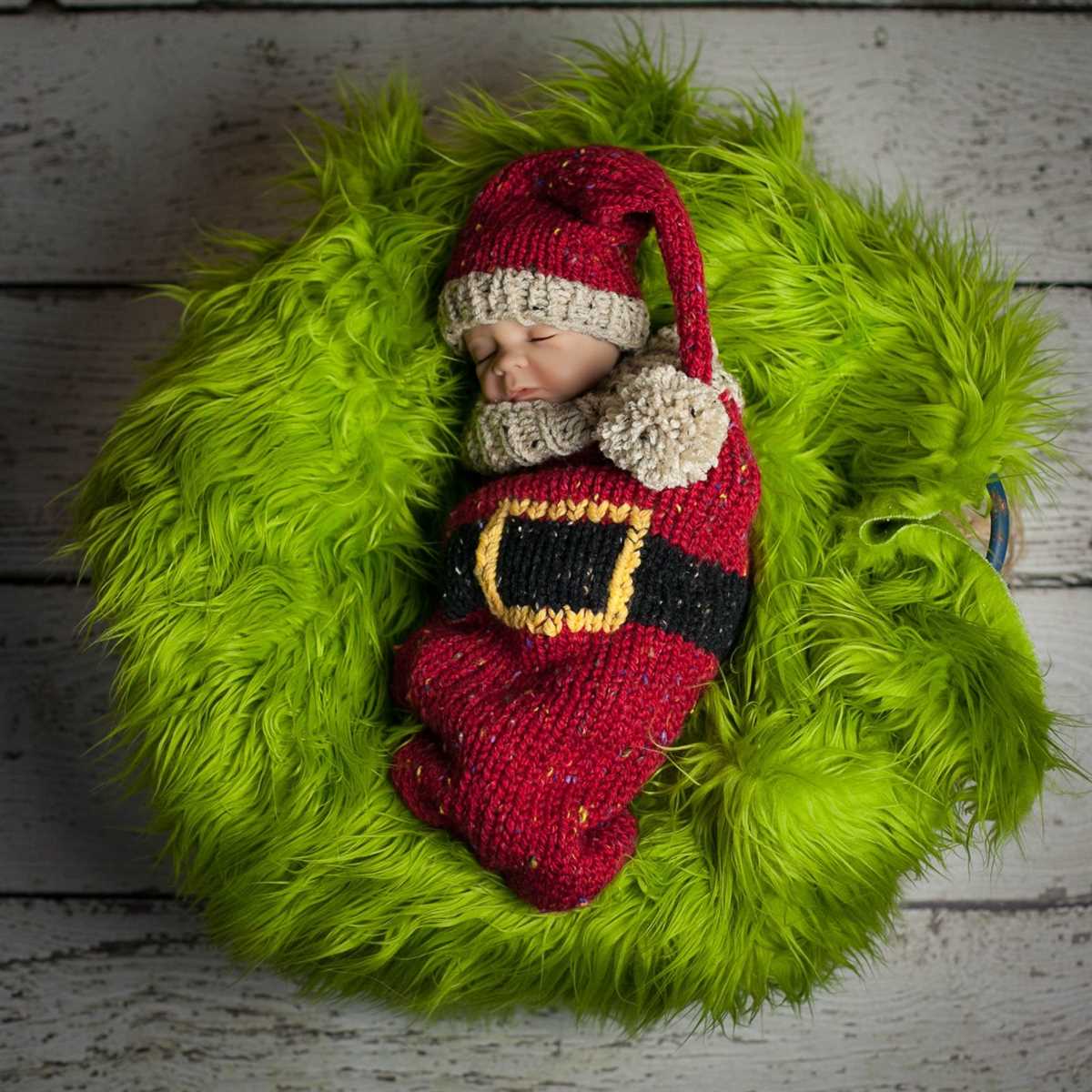Loom knit elf hat pattern