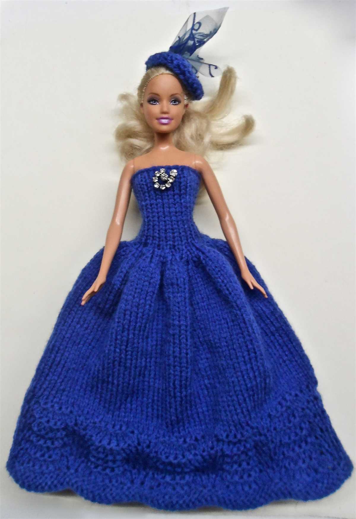 Barbie poncho knitting pattern