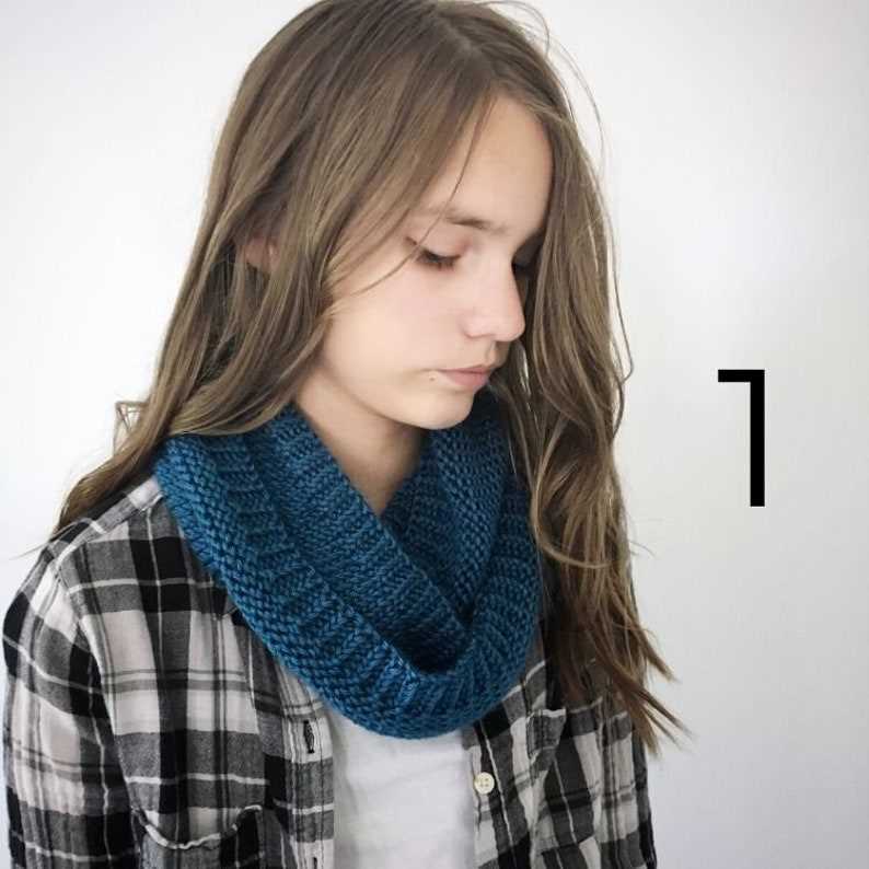Basic knit infinity scarf pattern