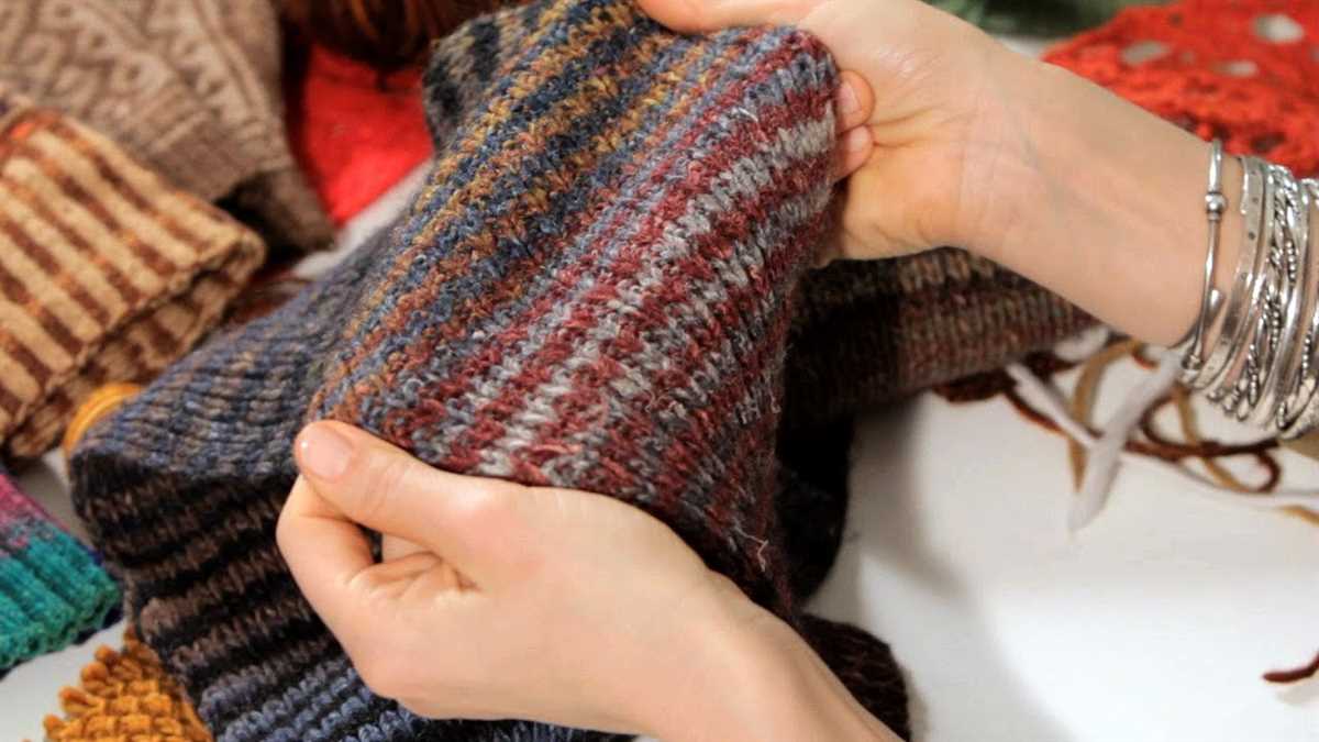 Basic knitted scarf pattern