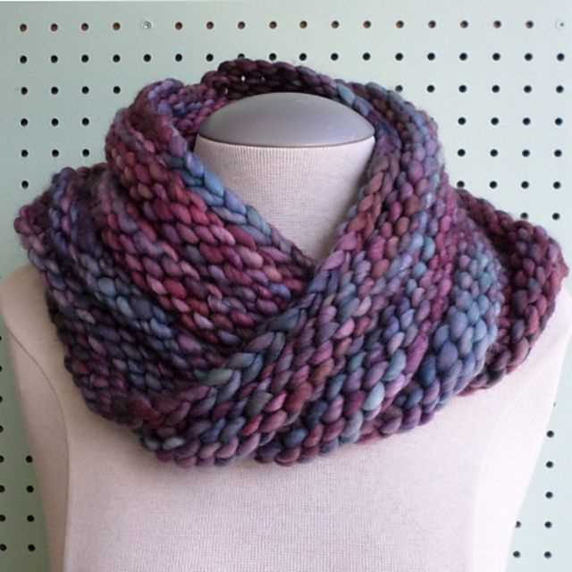 Free mobius cowl knitting pattern