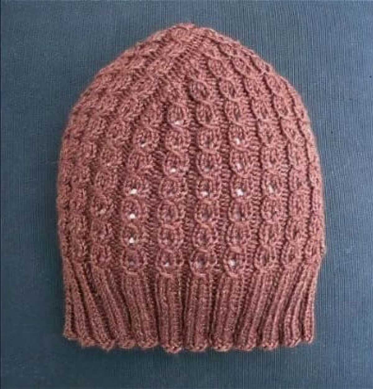 Beehive knit hat pattern