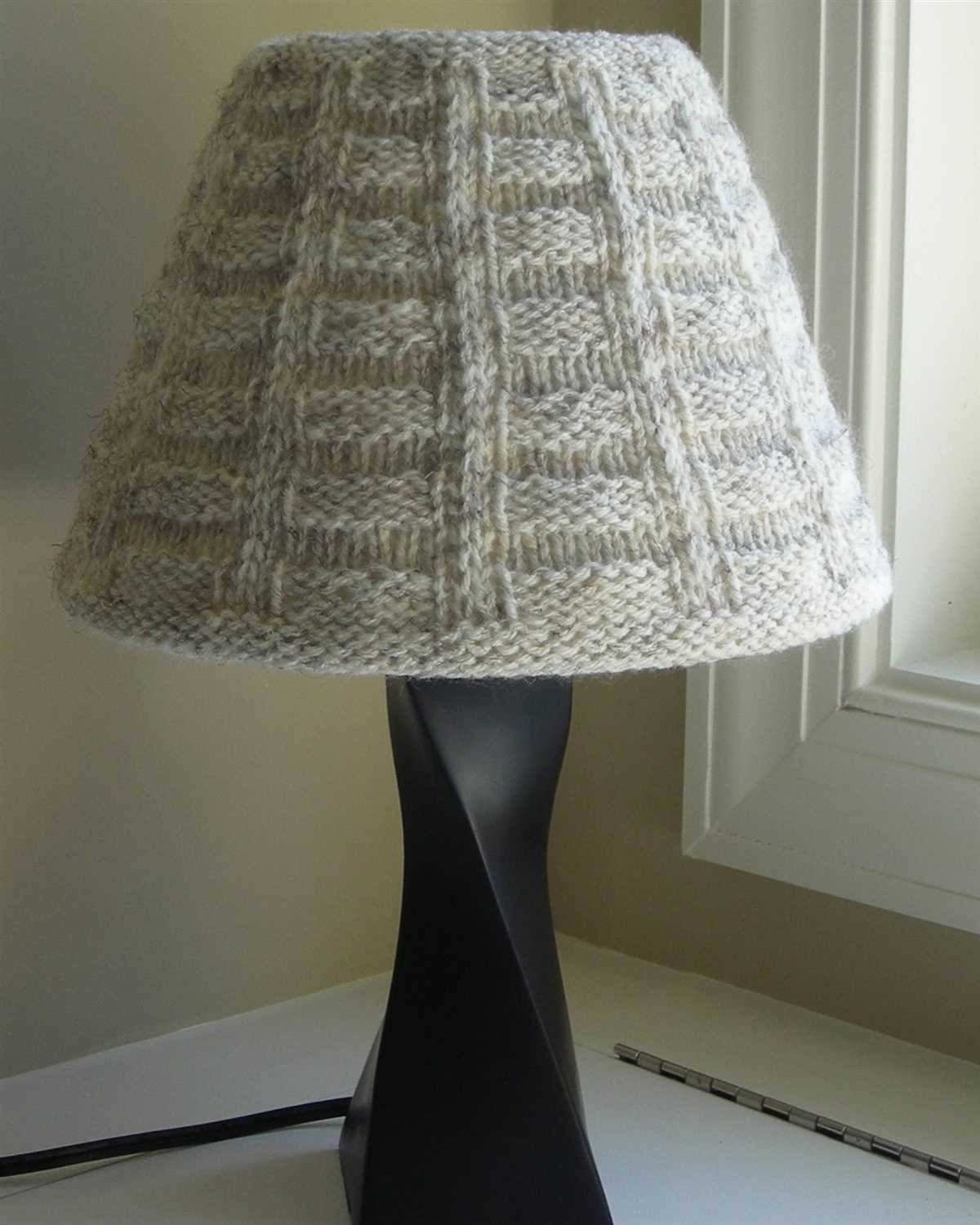 Knitted lampshade pattern