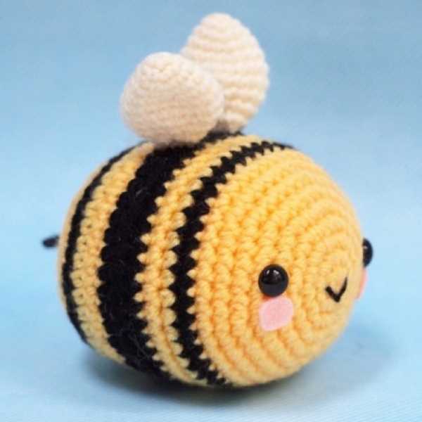 Create Your Own Adorable Bumble Bee with This Knitting Pattern Bumble bee knitting pattern