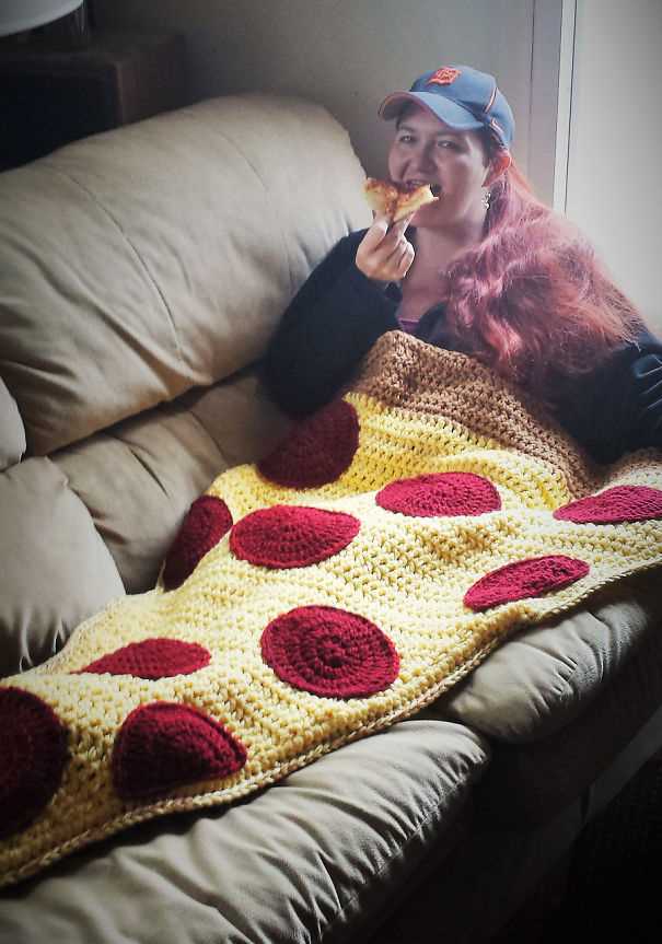 Wearable blanket knitting pattern
