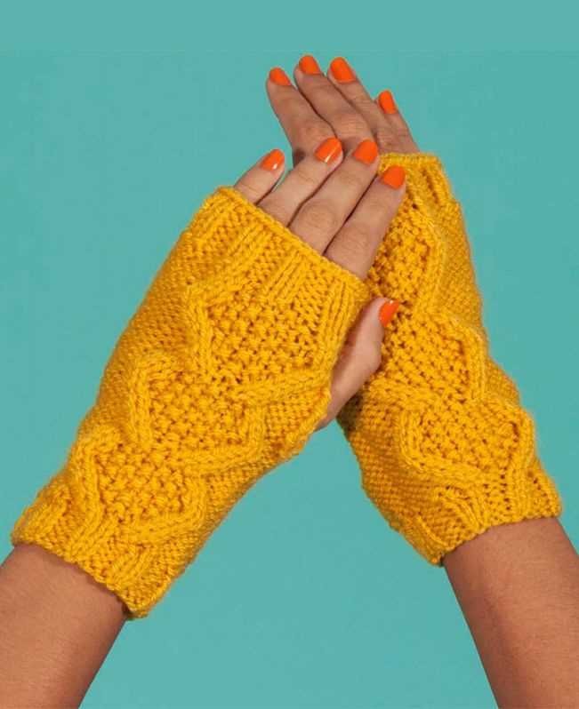 Cable knit hand warmers pattern free