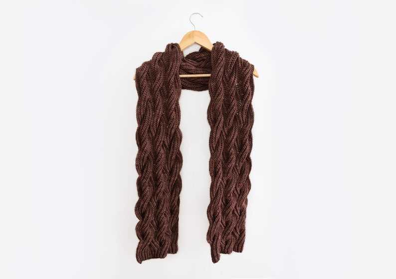 Cable knit pocket scarf pattern