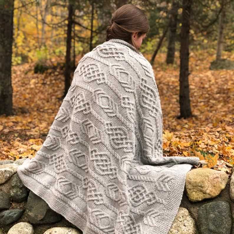 Celtic traveler throw knit pattern