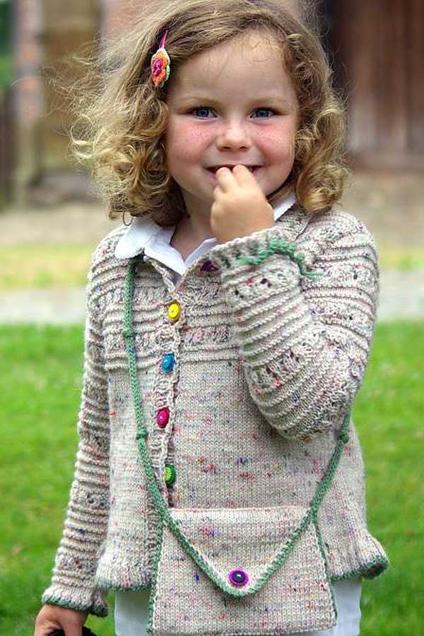 Child's cardigan knitting pattern