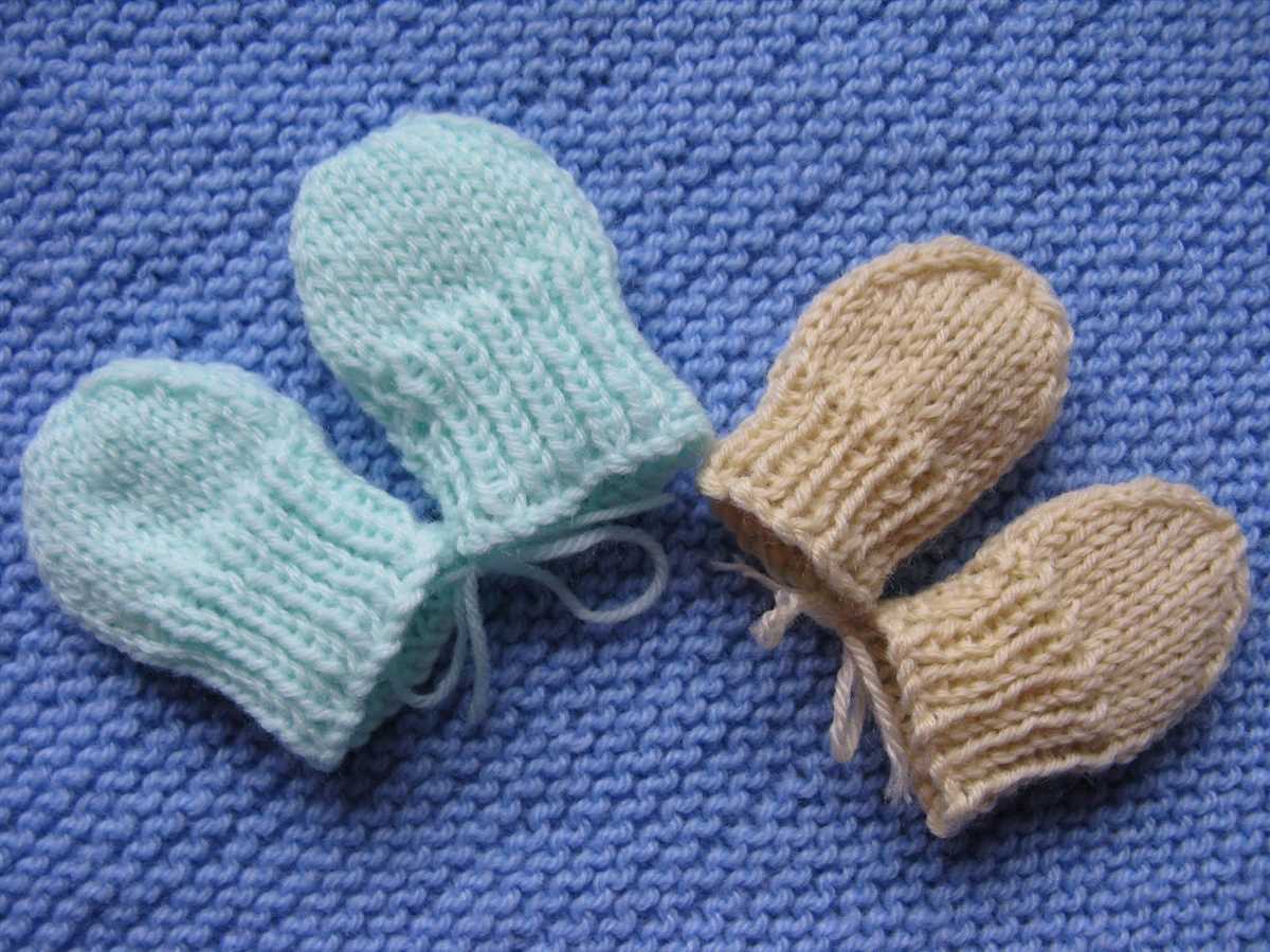 Childrens mittens knitting pattern