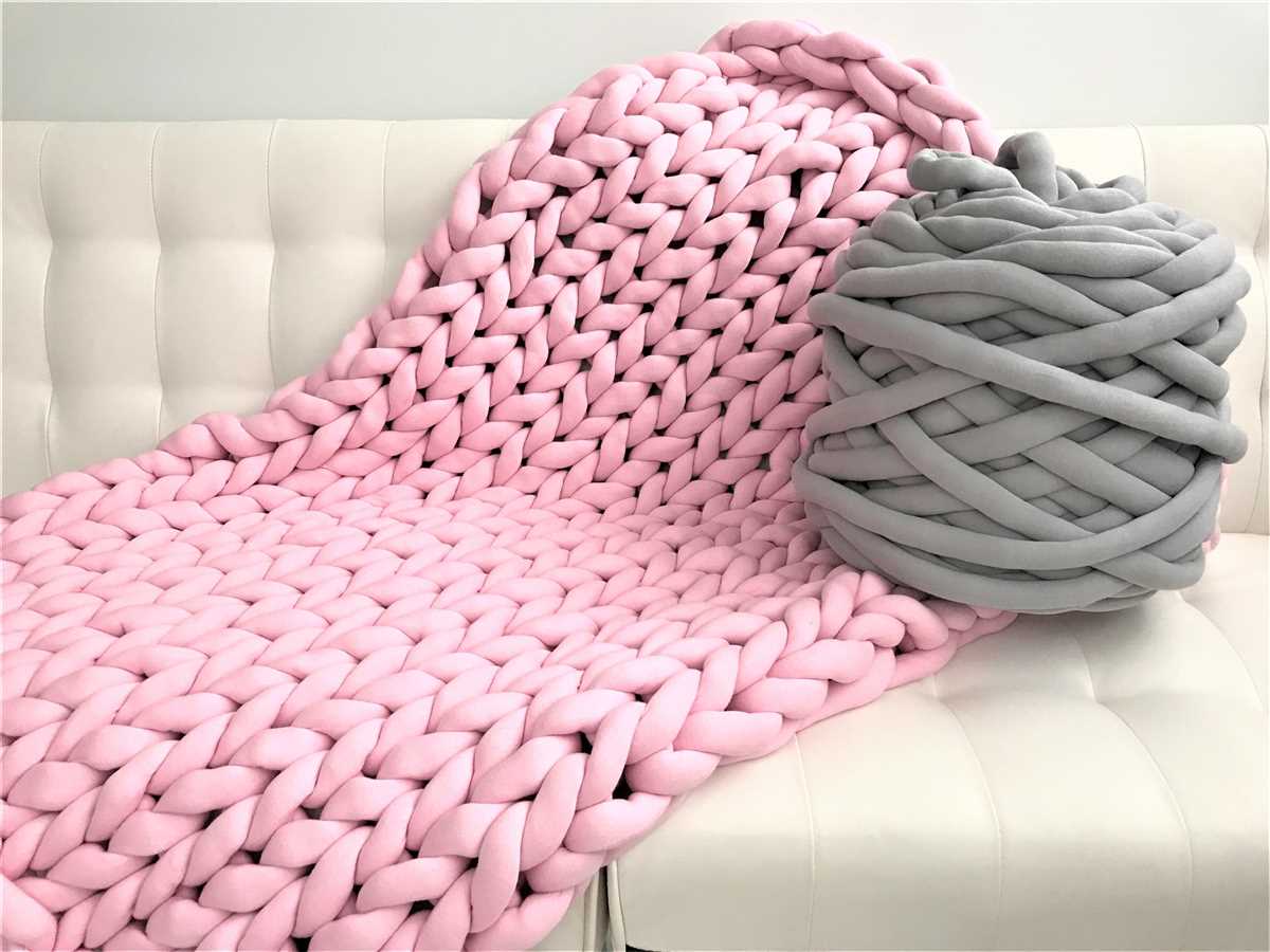 Chunky knitted stocking pattern