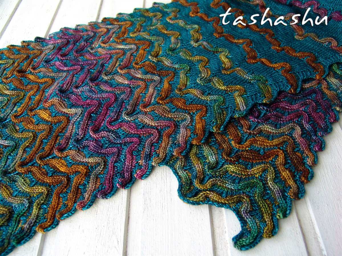 Circular knitting needles scarf pattern