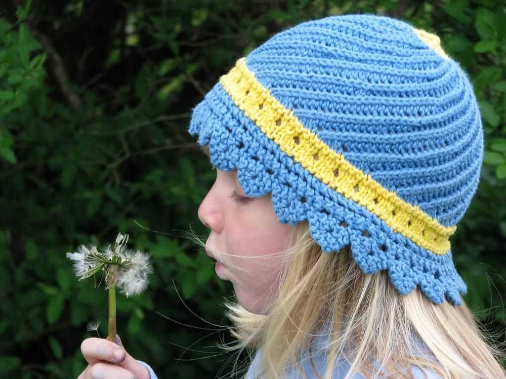 Ice cream swirl hat knitting pattern
