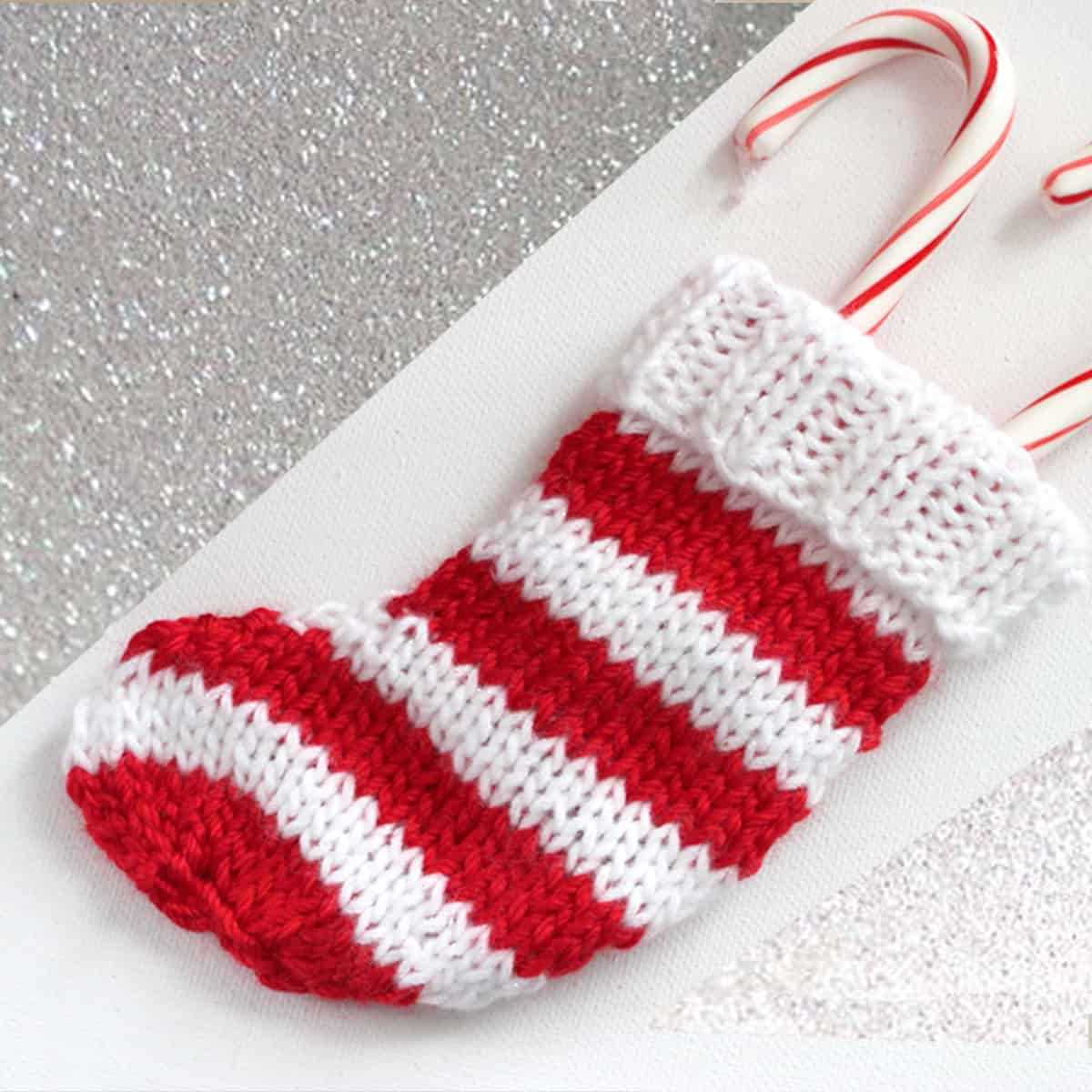 Free knitted mini christmas stocking patterns to download