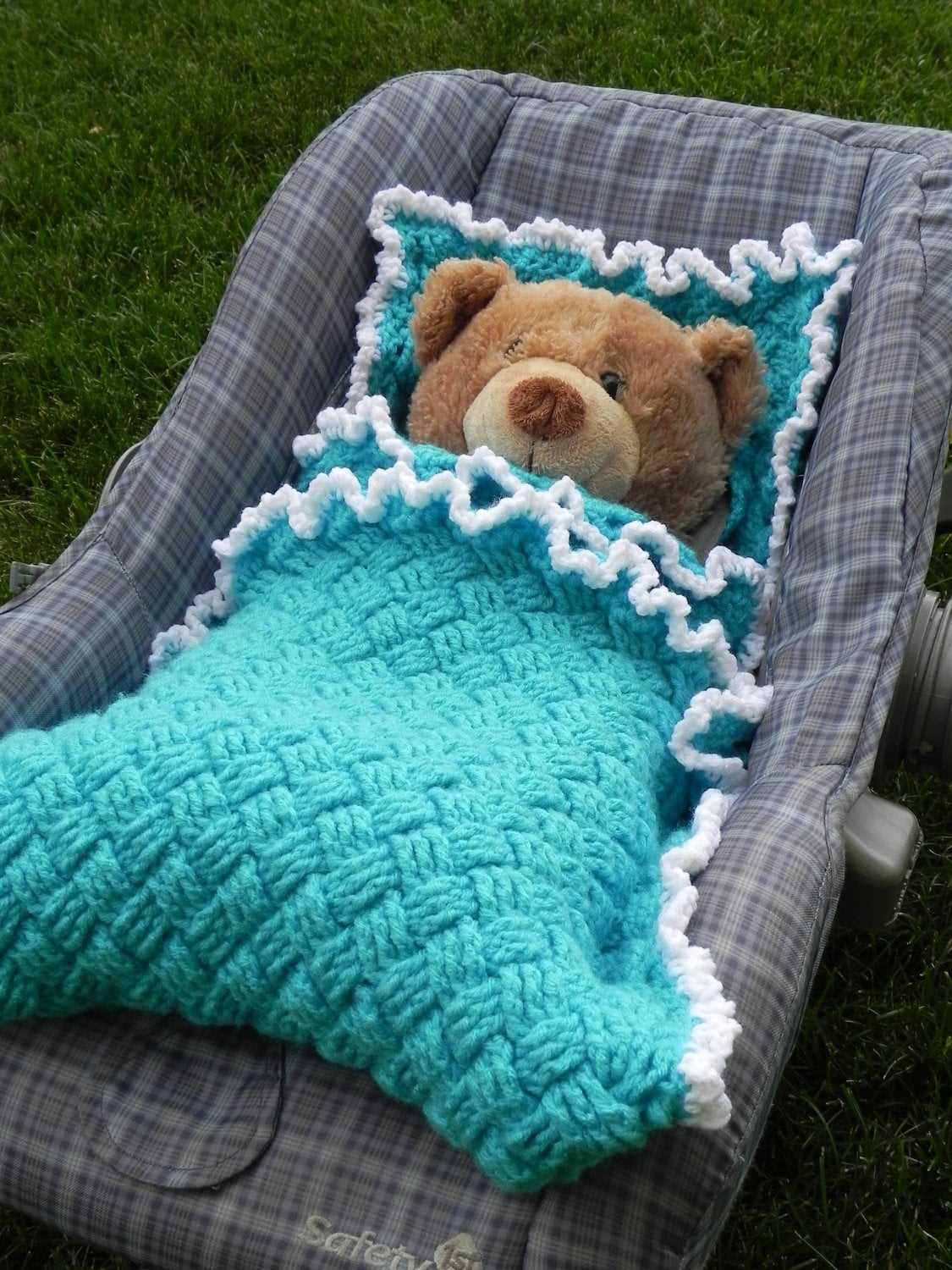 Knitted car seat blanket pattern