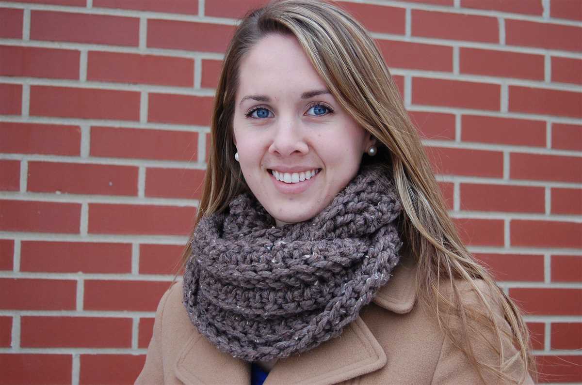 Cowl neck infinity scarf knitting pattern