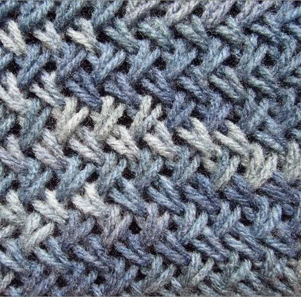 Criss cross knit scarf pattern