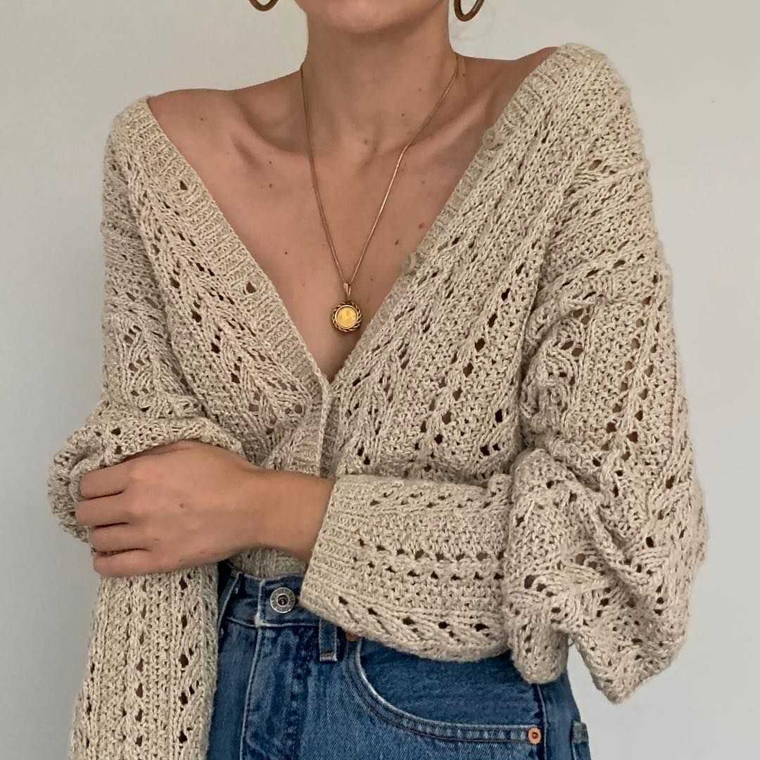 Cropped chunky cardigan knitting pattern