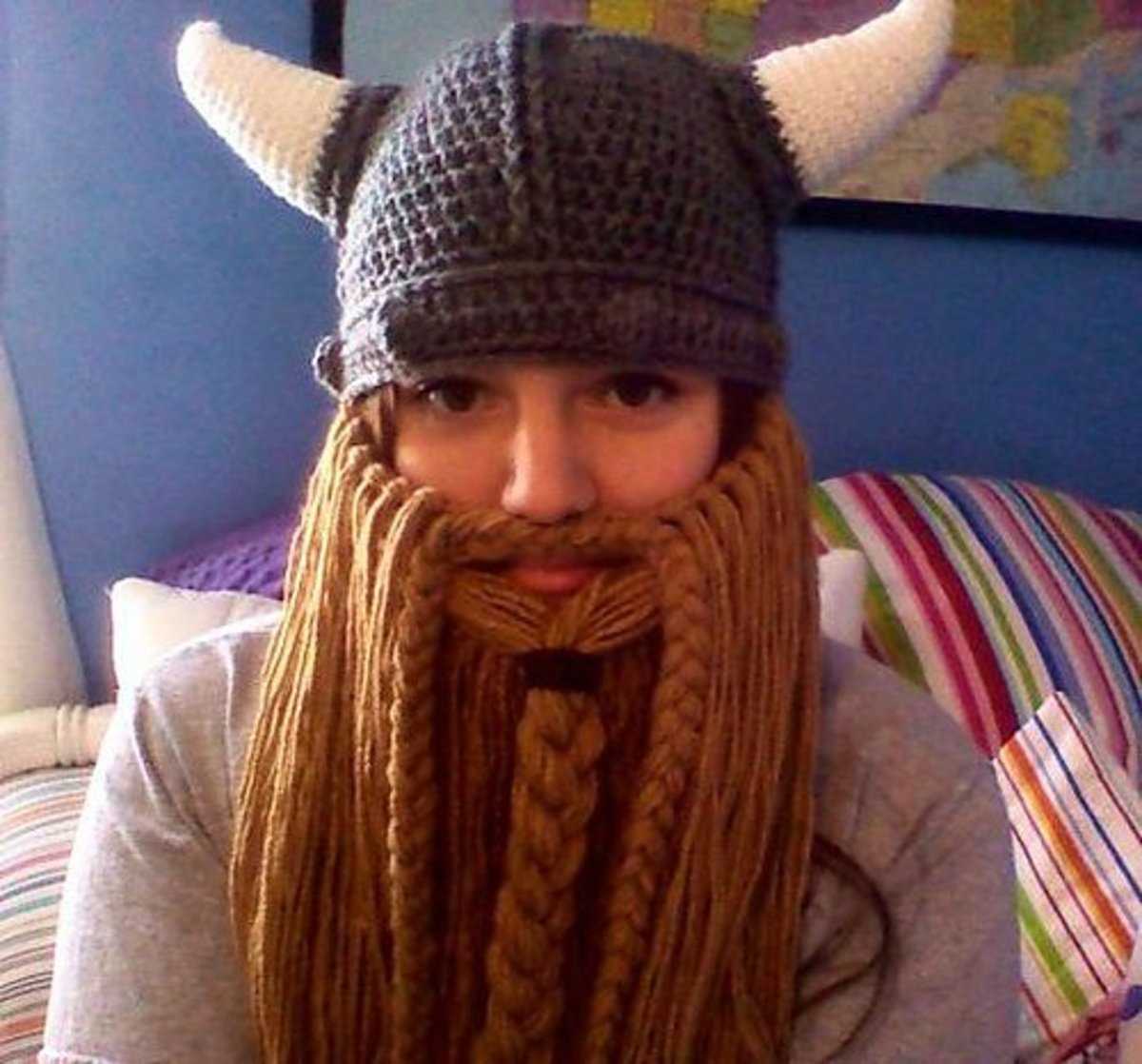 Knitted viking hat and beard pattern