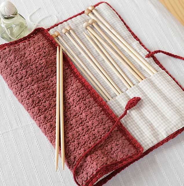 Free pattern for knitting needle case