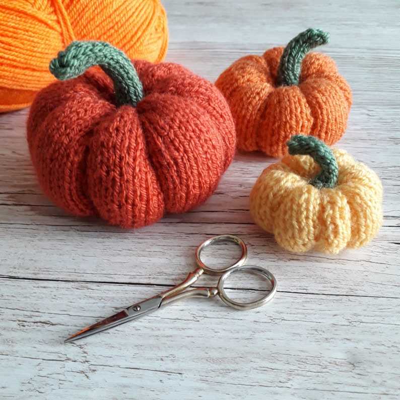 Free knitting pattern for a pumpkin