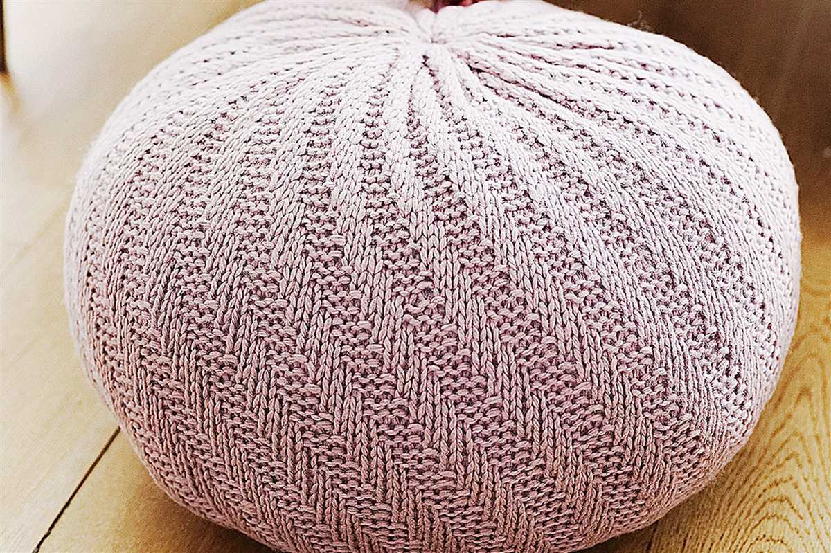 Floor pouf knitting pattern