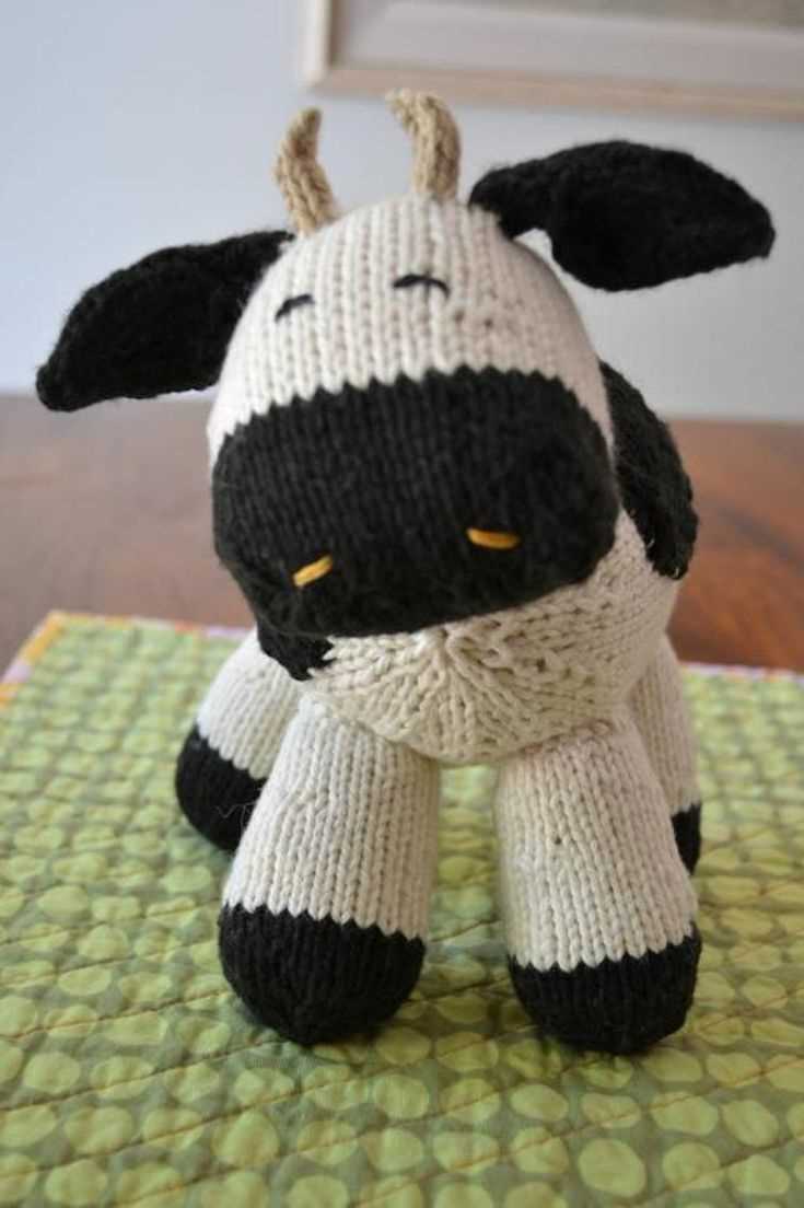 Knitted cow pattern free
