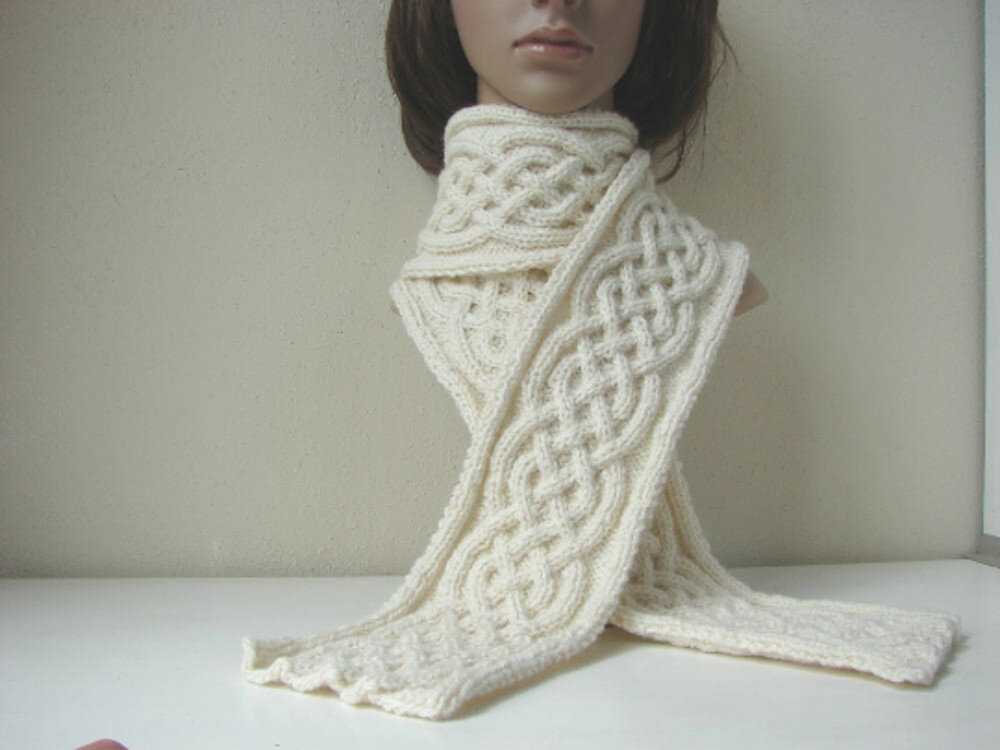 Aran cable scarf free knitting pattern