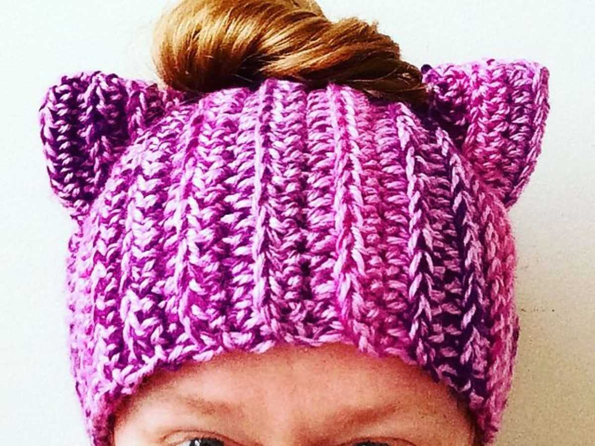 Messy bun beanie knit pattern free