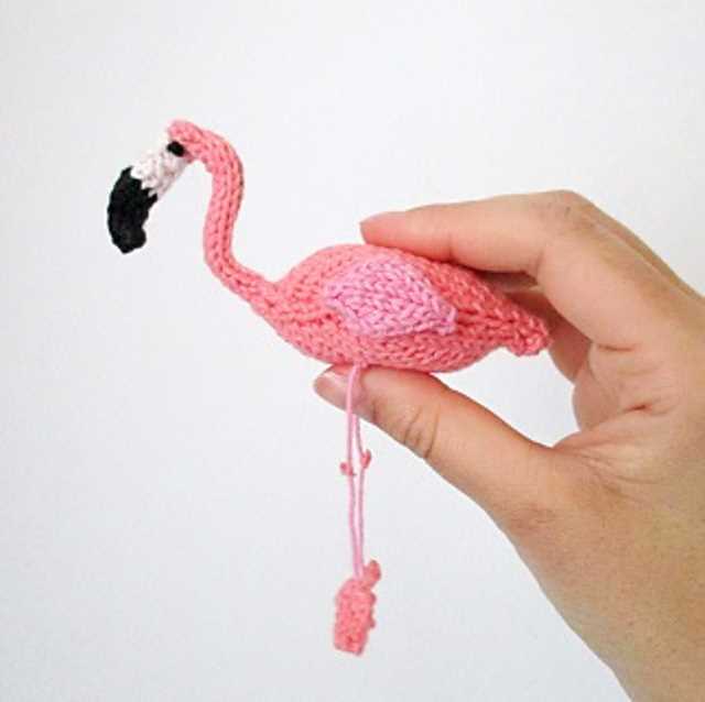 Free flamingo knitting pattern