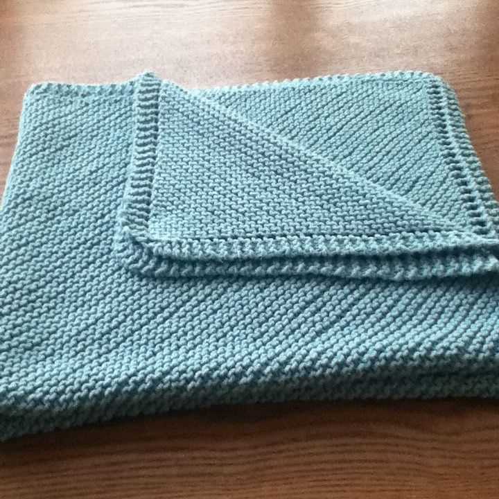 Diagonal knit baby blanket free pattern