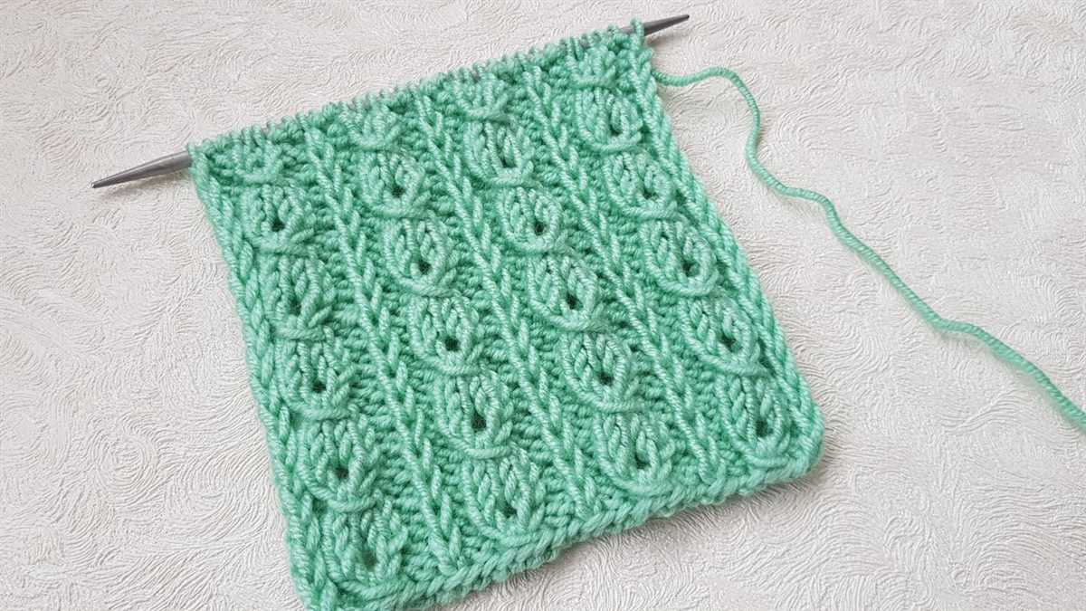 Diamond eyelet knitting pattern