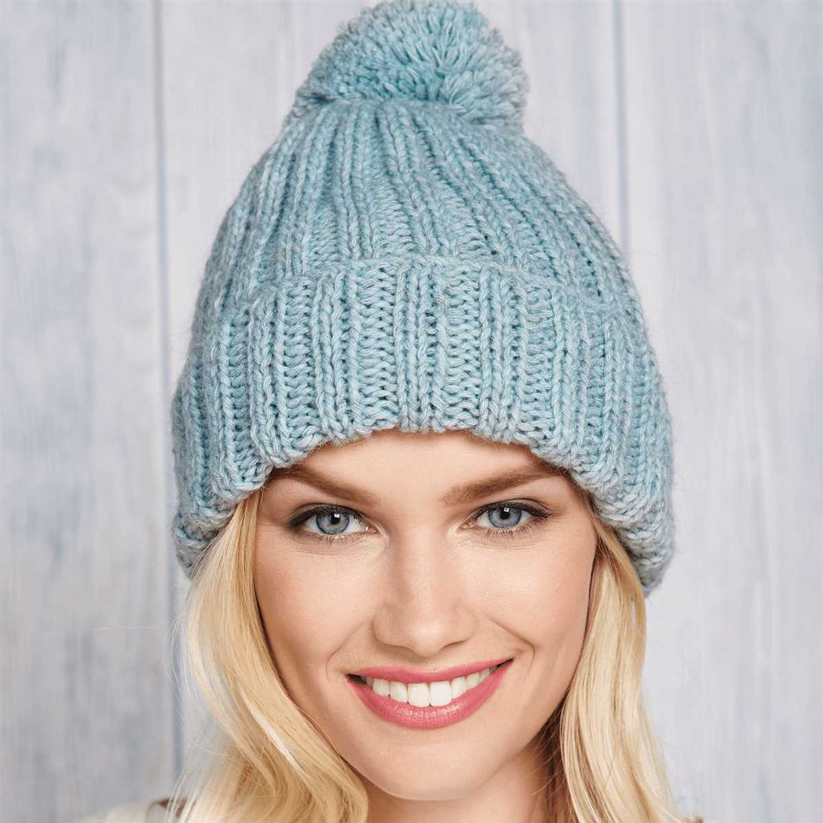 Knitting patterns bobble hats