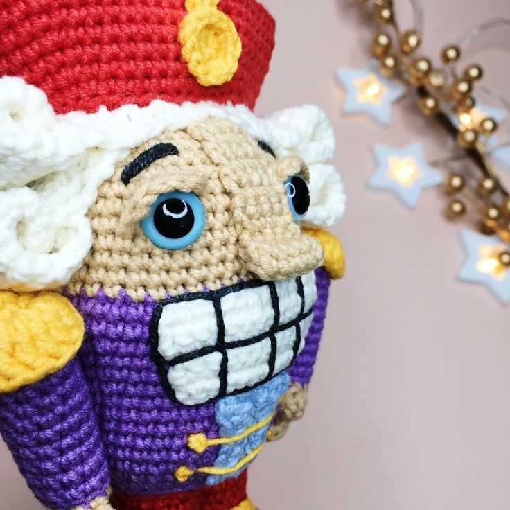 Nutcracker knitting pattern