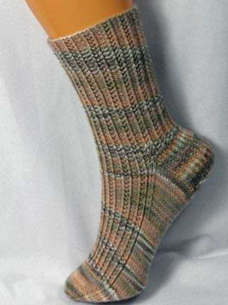 Doll socks knitting pattern