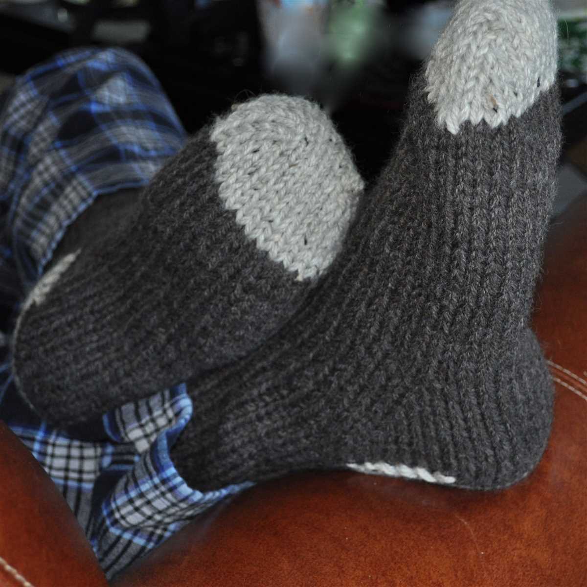 Sock monkey slippers knitting pattern free