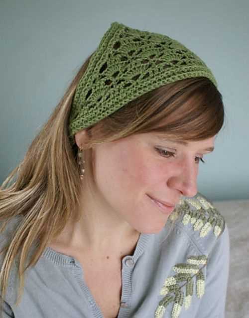Knitted kerchief free pattern