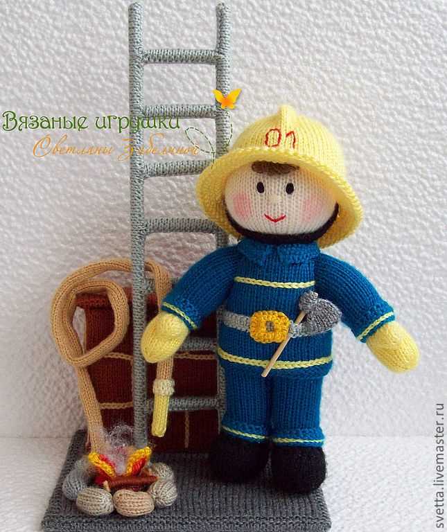 Knitted fireman pattern
