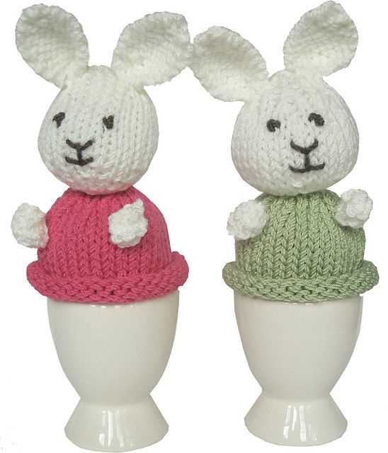 Easter bunny egg cosy knitting pattern