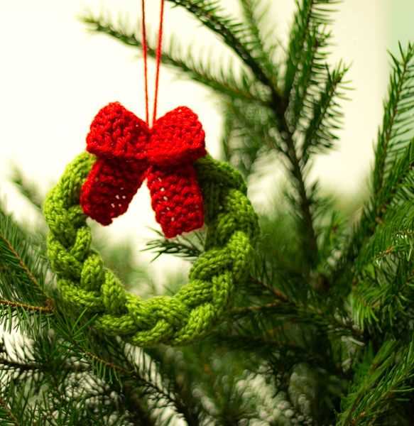 Easy christmas decoration knitting pattern