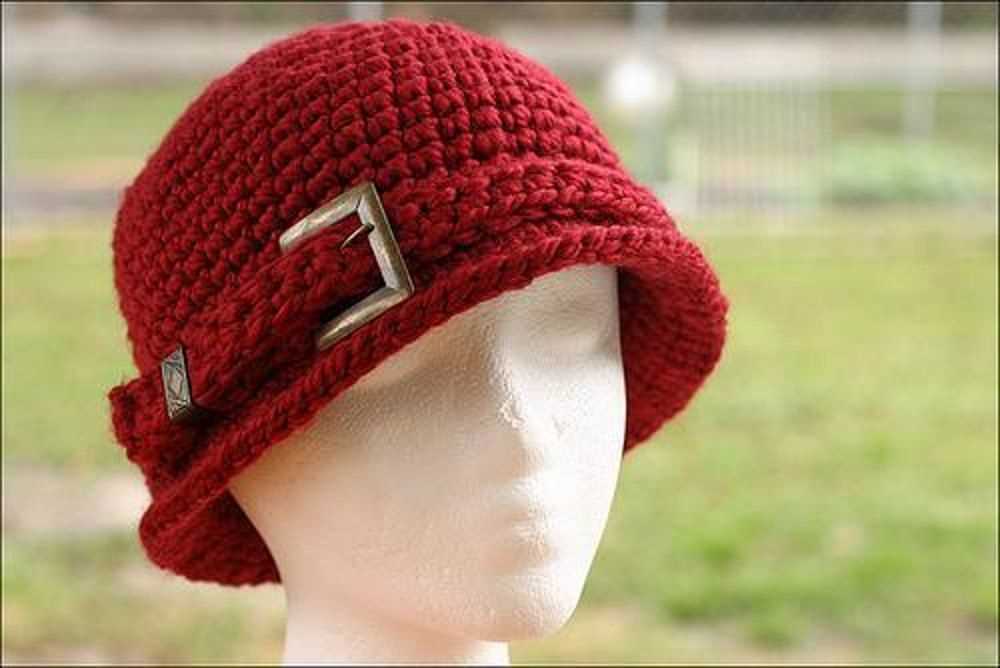 Knit a Stylish Cloche Hat with This Simple Pattern Easy cloche hat knitting pattern